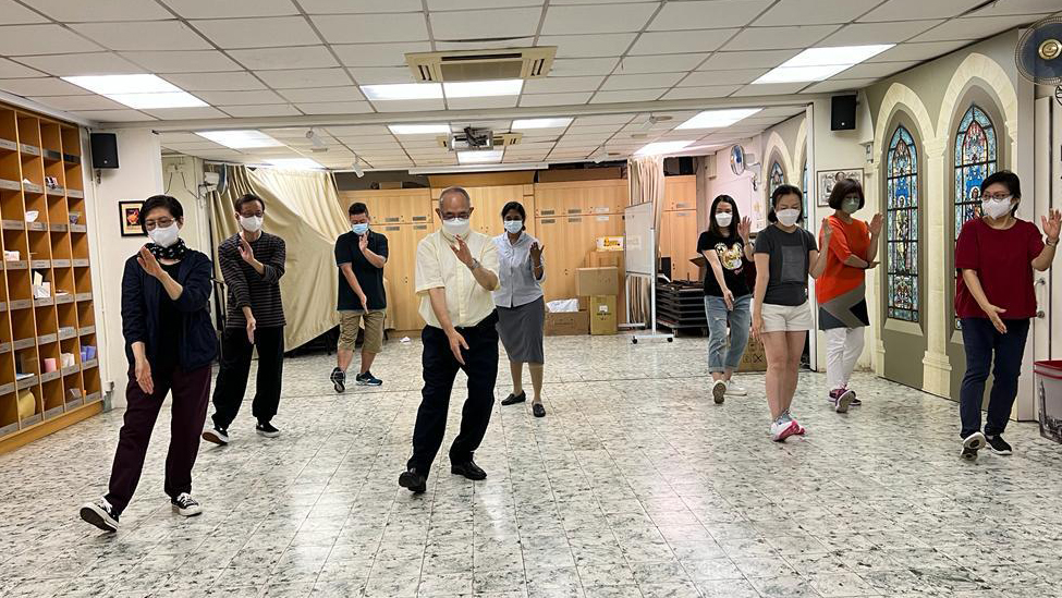志明神父在主教座堂舉辦第三屆太極靈修班