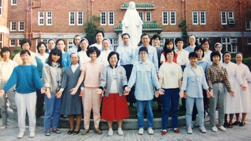 志明神父與學員在赤柱瑪利諾靜修院避靜
